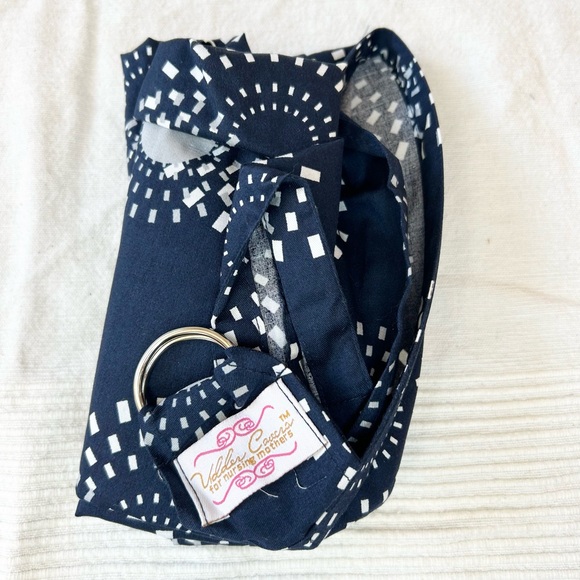 Udder Covers Cotton Structured Nursing Cover - Picture 5 of 7